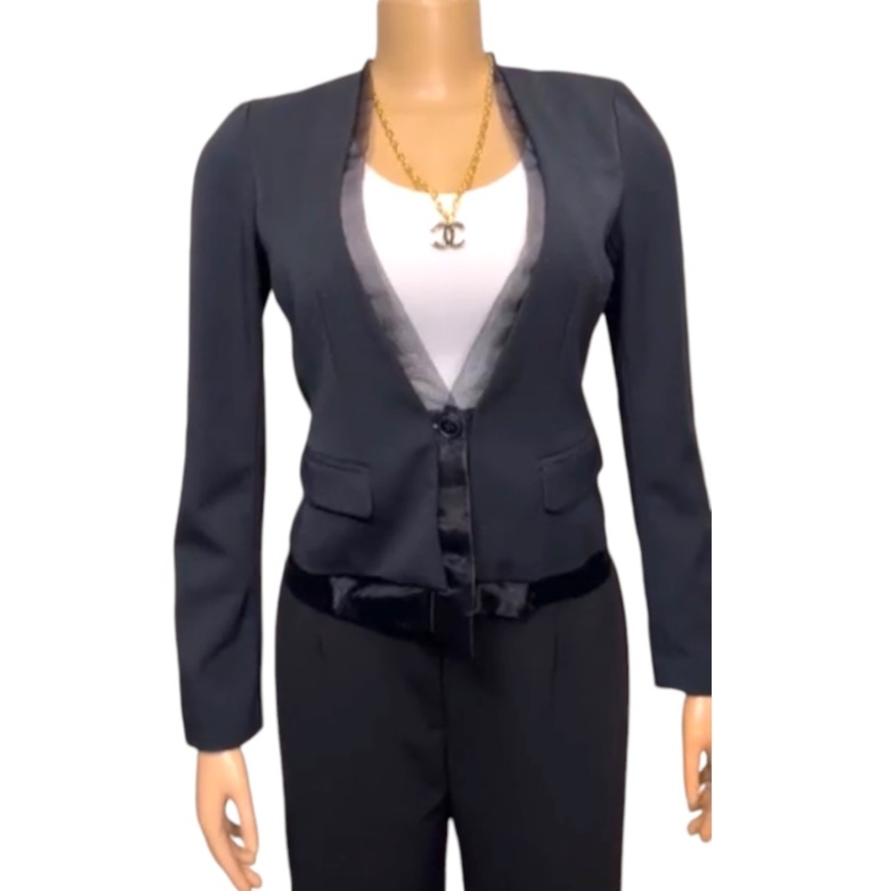 Vintage Gap Peplum Blazer Lace Trimmed  Black One-button Tuxedo Vibe 
Size XS -0